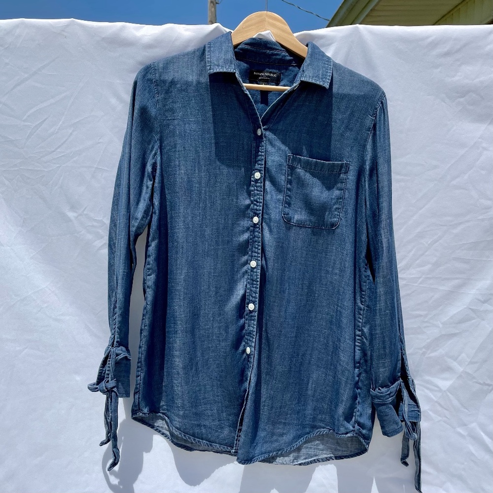 Banana Republic Boyfriend Fit Denim Button Down